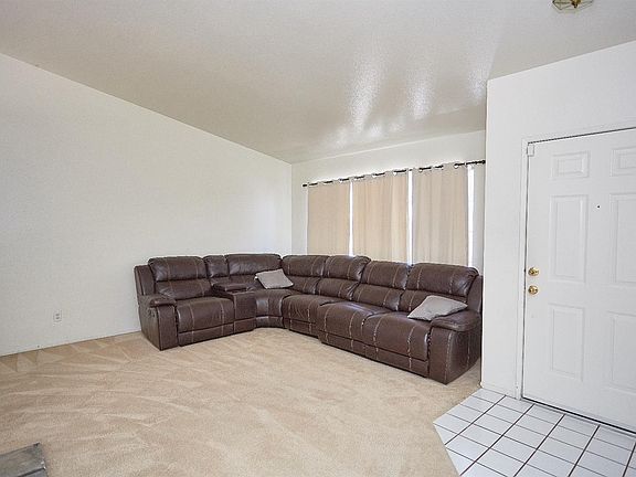 4th image of 12970 Grinnell Ct