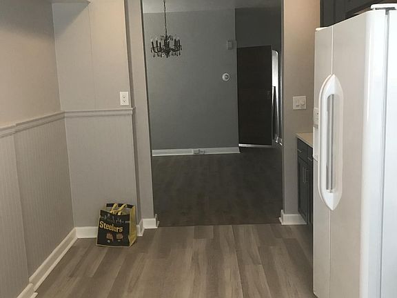 Plenty of space for a small table (view looks into the dining room).