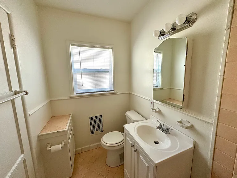11651.5 Magnolia Blvd #11651.5 — Photo 11