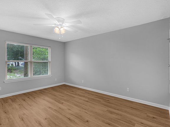 2nd image of 15 Birch St SE #C