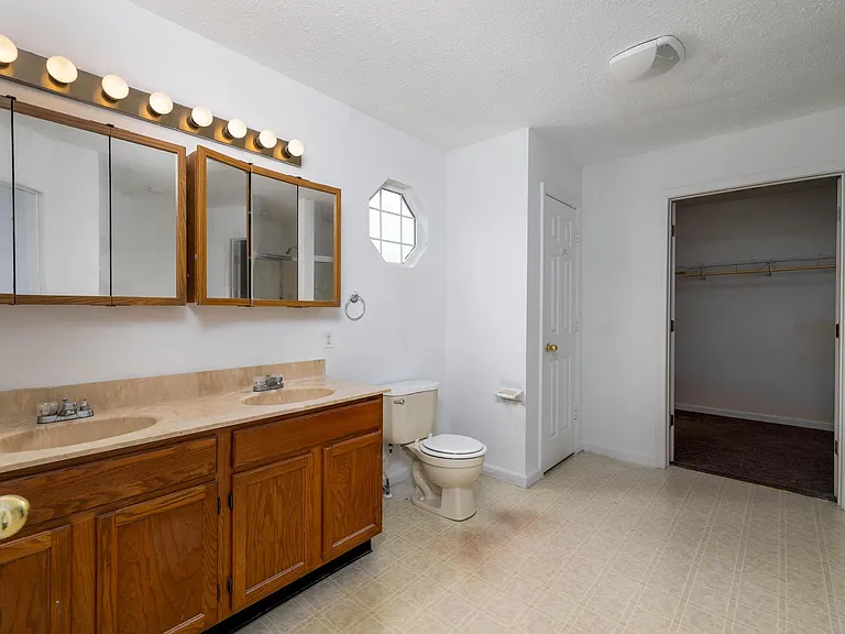16776 Greensboro Dr — Photo 14