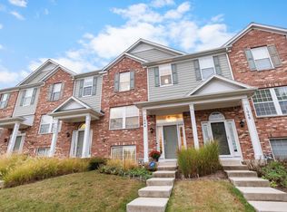 1044 Reserve Dr #1044, Elgin, IL 60124