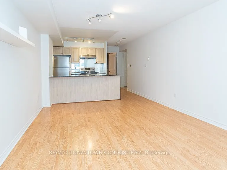 801 Bay St #611 — Photo 13