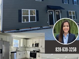 1611 4th Street Dr NE #1611, Hickory, NC 28601