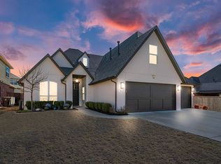 911 S Magnolia Pl, Broken Arrow, OK 74012