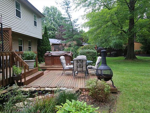 Large multi-level deck