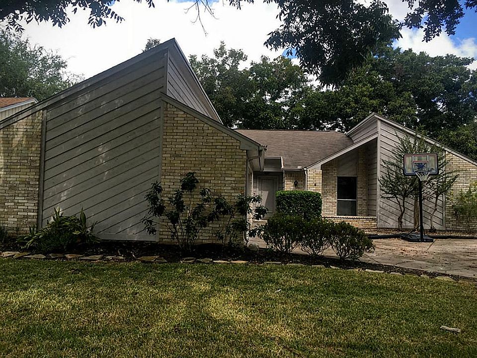 1st image of 1914 Mustang Springs Dr