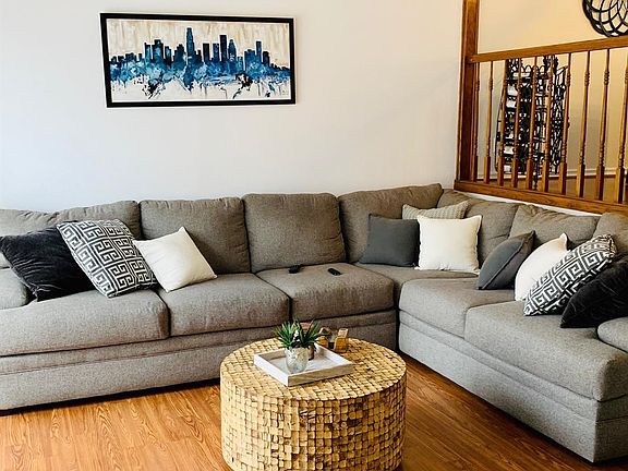 3rd image of 27614 Nugget Dr APT 6
