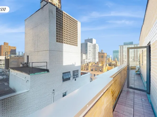 167 East 67th Street image 25 of 33