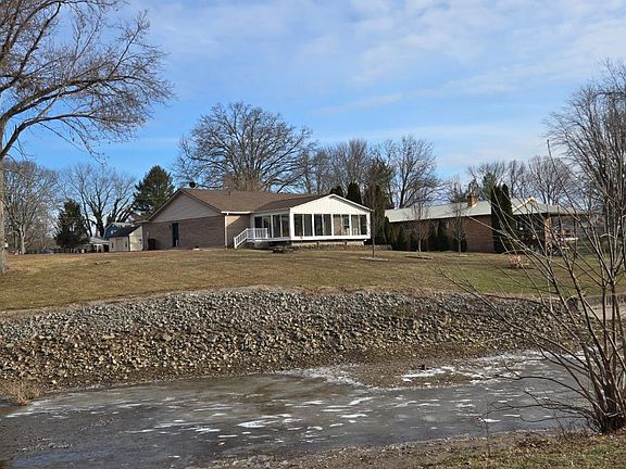 4th image of 114 Munster Dr