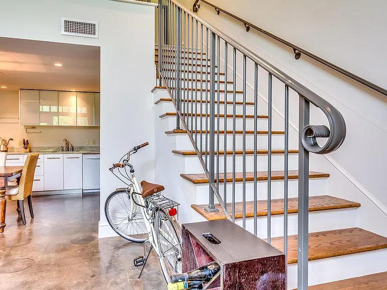 509 Cloverdale Rd #201 — Photo 6