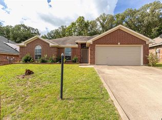 221 Maggie Cir, Flint, TX 75762