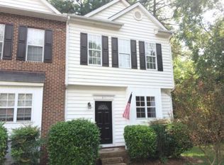 851 Genford Ct, Raleigh, NC 27609
