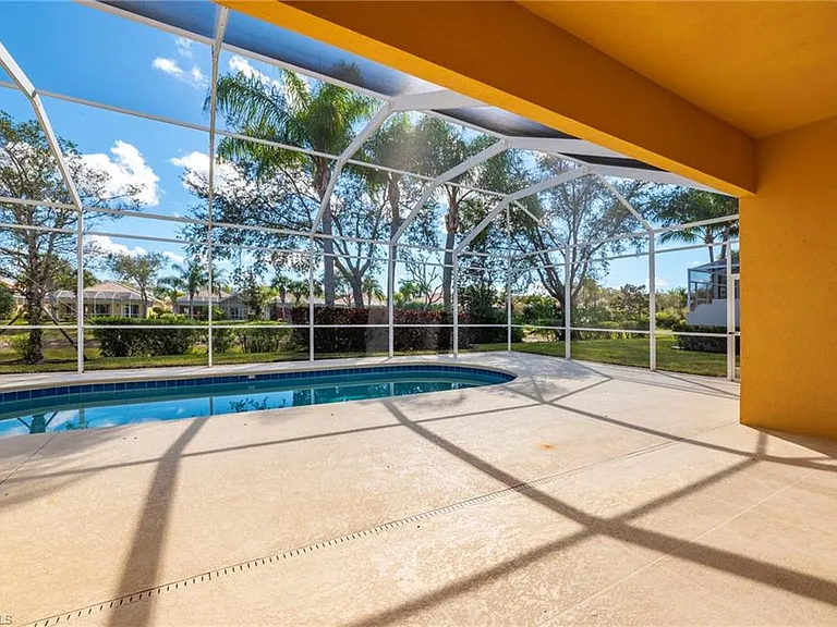 28329 Moray Dr — Photo 30