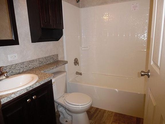 3rd image of 1250 Paree St #624