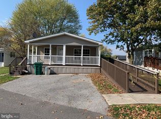 54 Perrin Ave, Gettysburg, PA 17325