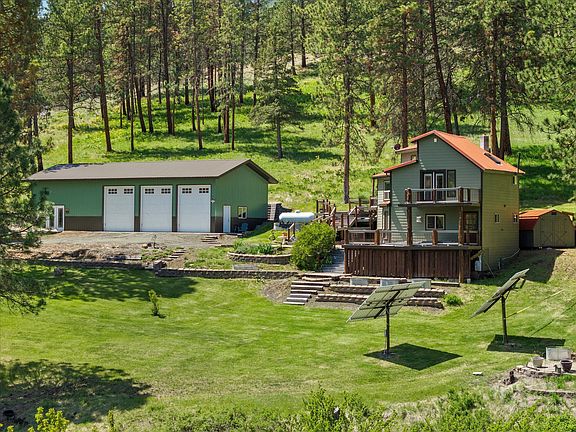 3rd image of 61702 Middle Fork Ln