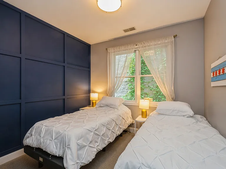 1355 N Mohawk St #3S — Photo 12