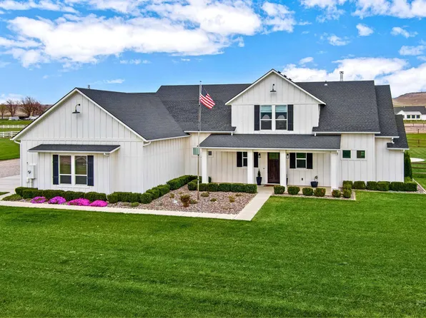 1800 Buttercup Ln, Emmett, ID 83617