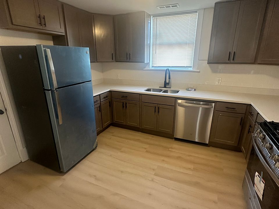 1st image of 1427 121st St Unit 2
