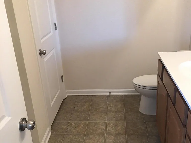 332 Fox Ridge Ln — Photo 16