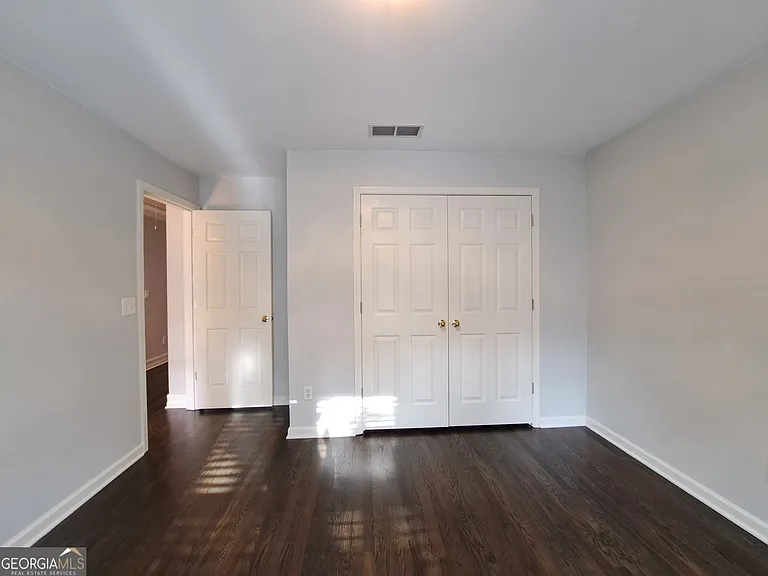 2242 Lenox Walk NE — Photo 31