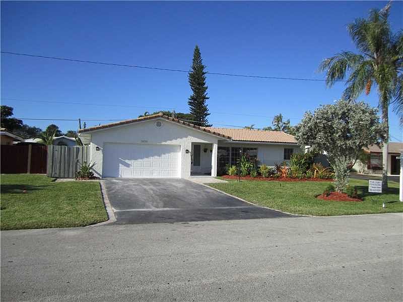 1st image of 3800 NW 78th Ln