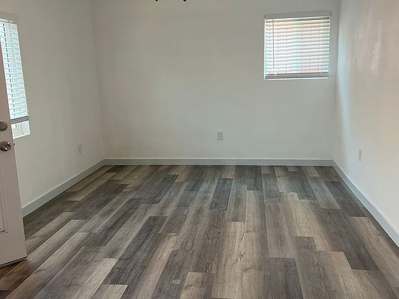 3rd image of 8804 Beach St #8806-1/4