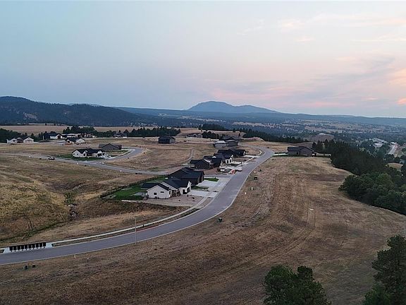 3rd image of 5 Pronghorn Rd