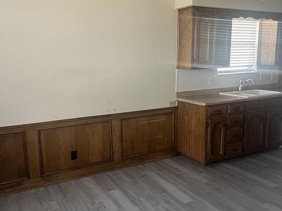 5th image of 3011 Whittle Way
