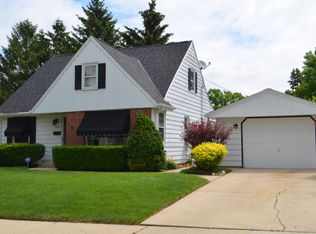 3318 S 58th St, Milwaukee, WI 53219