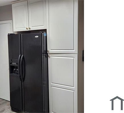 3rd image of 9437 Harden Dr