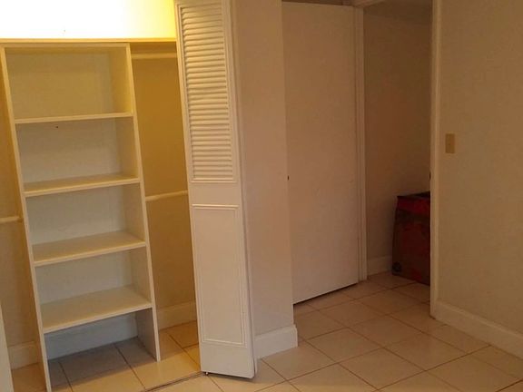 4th image of 623 Orchid Ln