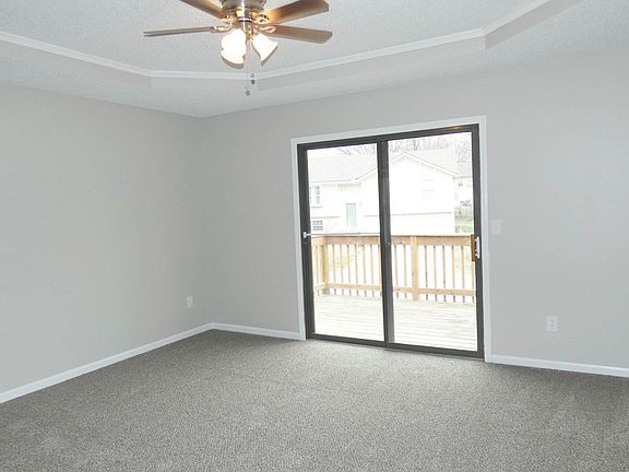 3rd image of 408 NE Ash Ct