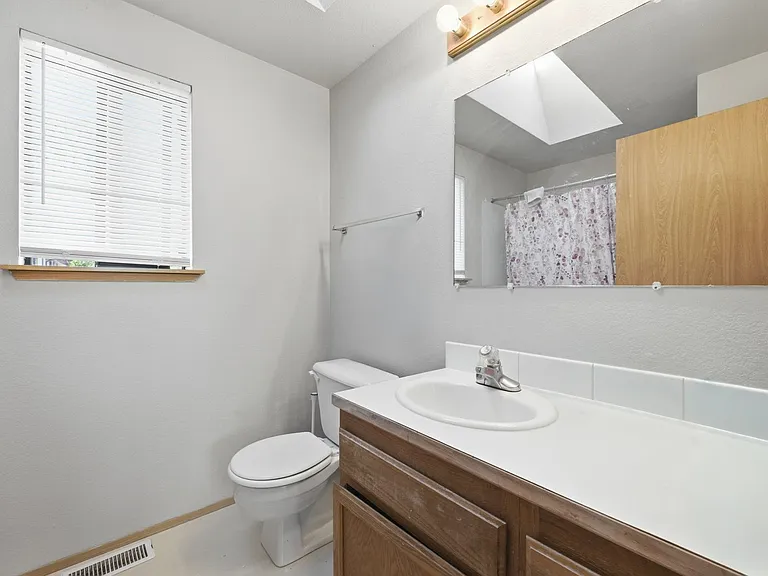 625 & 627 Shannon St — Photo 15