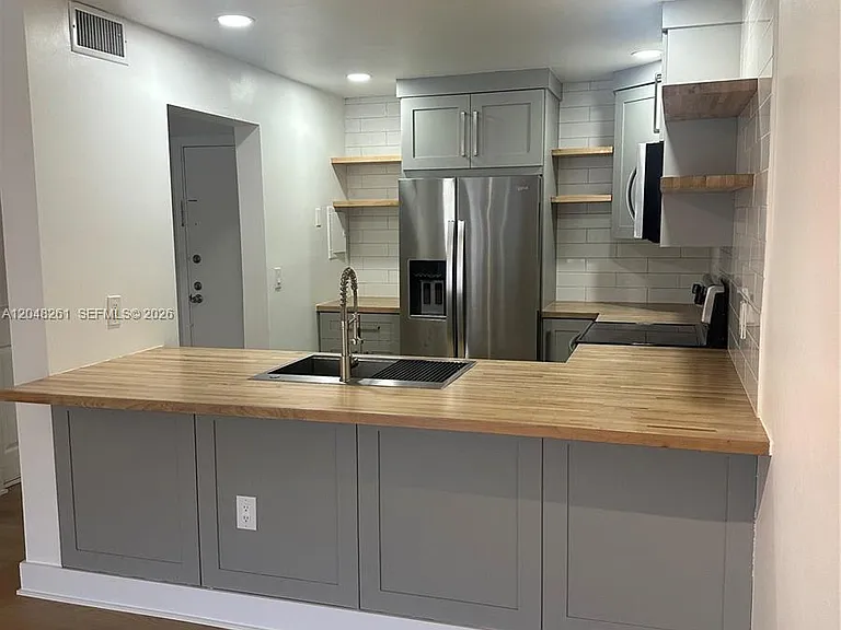 10425 SW 112th Ave #215 — Photo 1