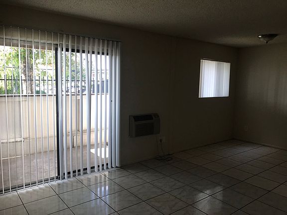 5th image of 8100 Orangewood Ave APT 11