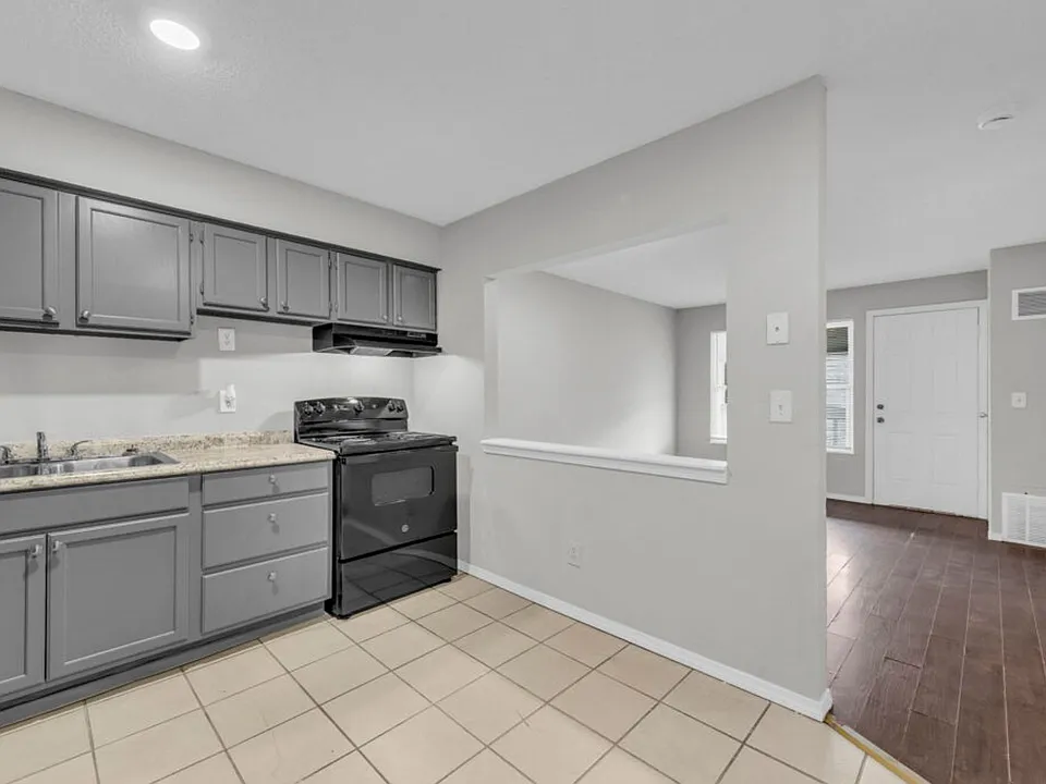 Lakeview Apartments