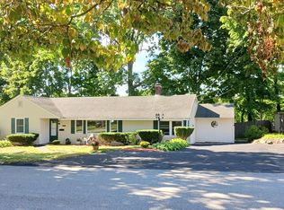 28 Hadley Rd, Methuen, MA 01844