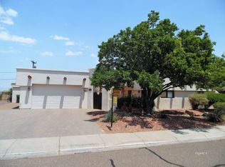 237 N Navajo Dr, Page, AZ 86040