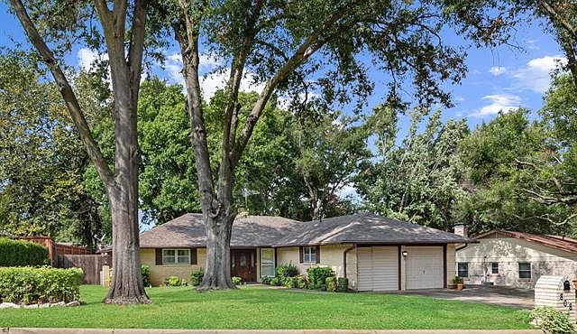 1st image of 808 Vail Dr