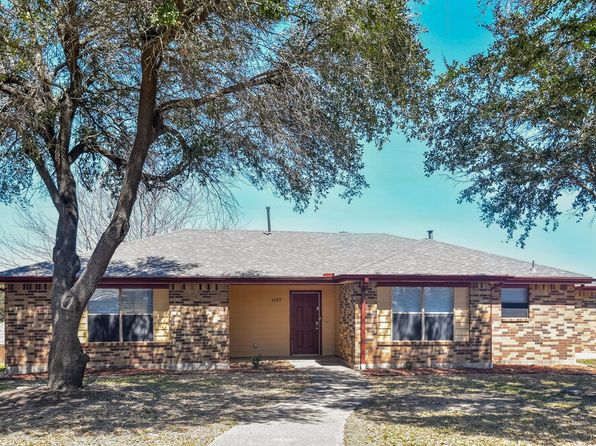 1137 Harvest Hill Cir