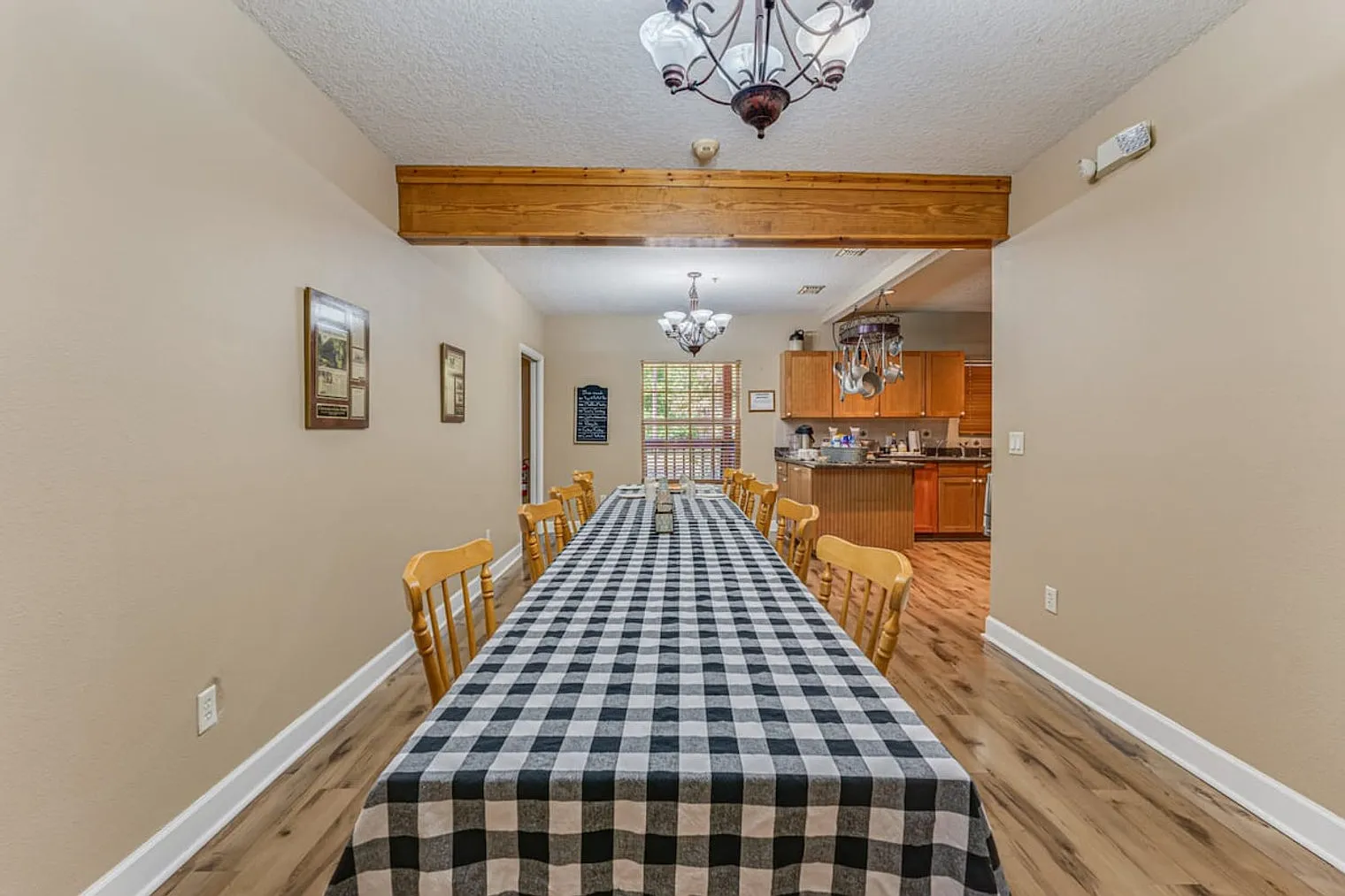 1 bed, 1.0 bath, $2,205 — Photo 3