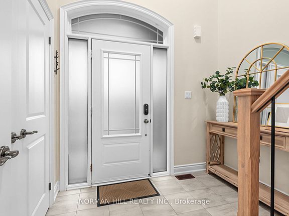 4th image of 46 Janes Cres