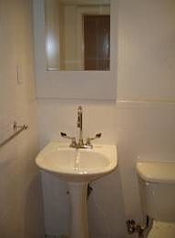 4th image of 139 W 14th St APT 3H
