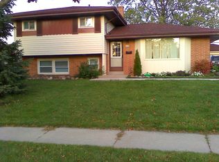 6118 N 95th St, Milwaukee, WI 53225