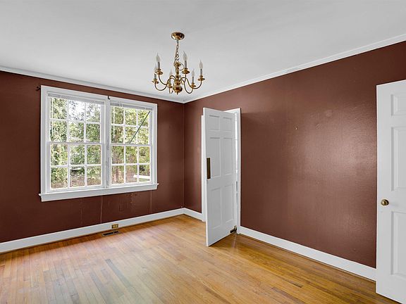 5th image of 412 N Trenholm Rd