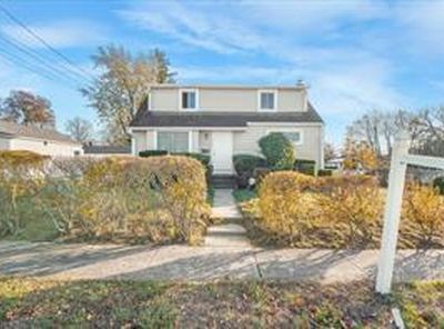 579 Champlain Avenue, West Hempstead, NY, 11552