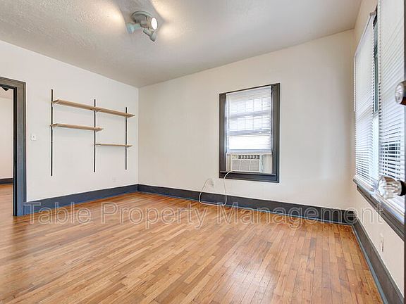 5th image of 408 Chautauqua Ave APT 2