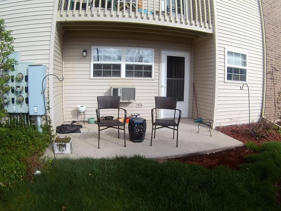 Patio/Private Entrance